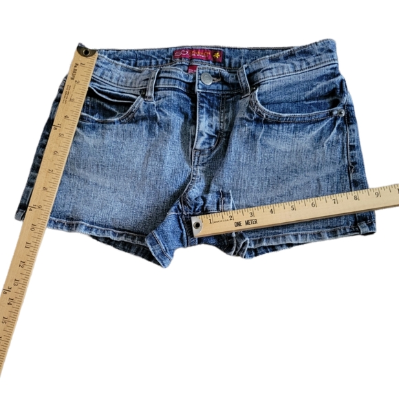 SO Jean Shorts Size 5 - Picture 2 of 6